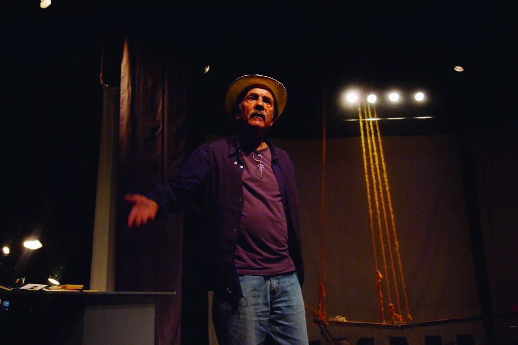 Um navio no Espaço Diretor Ator Paulo José
