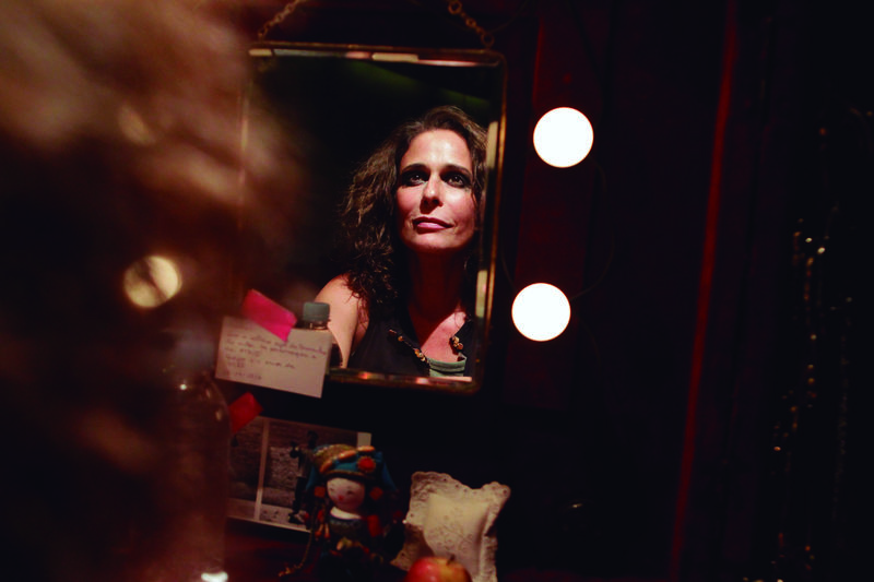 Antígona Atriz Andréa Beltrão